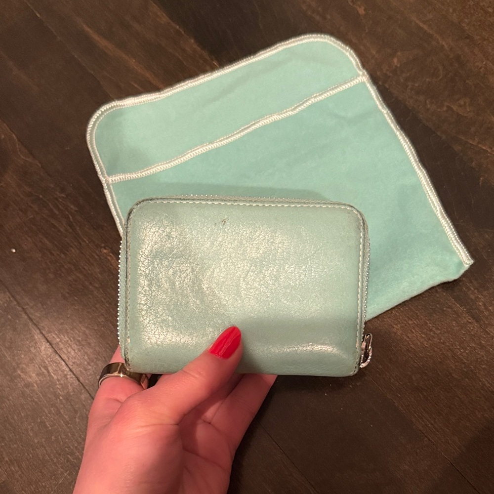 Tiffany & Co. light blue leather zip-around wallet - Picture 4 of 5